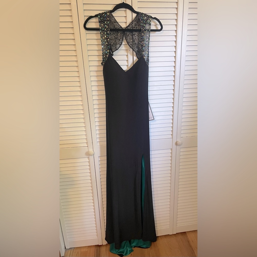 B & A dress